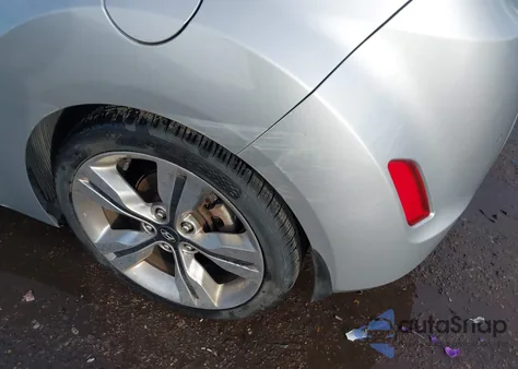 2012 Hyundai Veloster Base W/Black from USA, damaged, VIN KMHTC6AD7CU033319